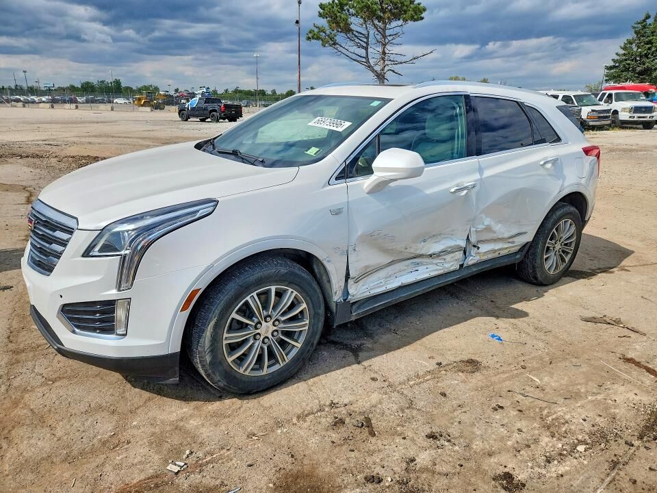 2017 CADILLAC XT5