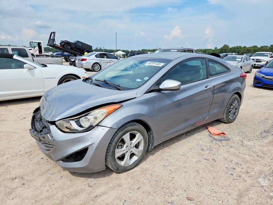 2013 HYUNDAI Elantra