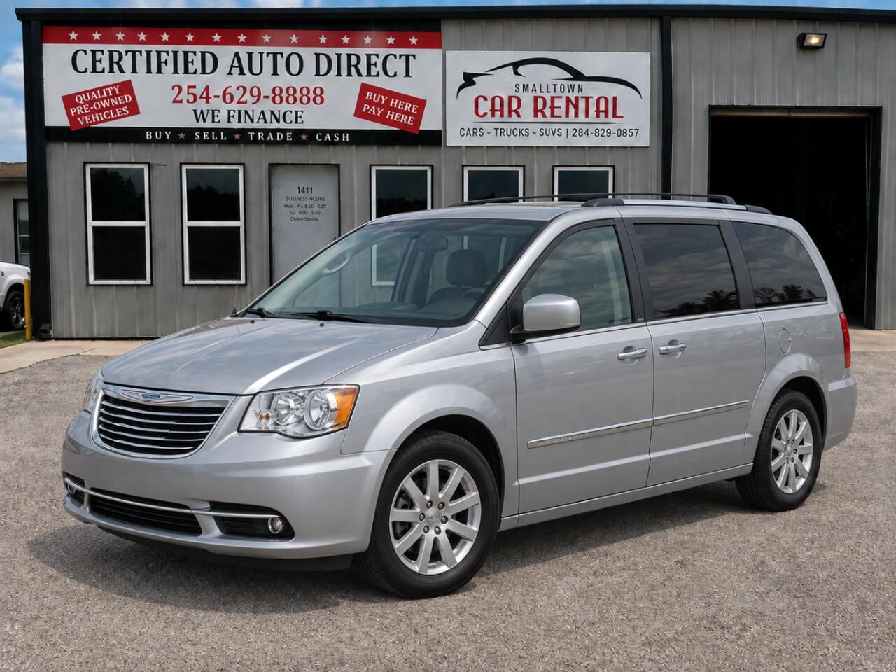 2011 CHRYSLER Town and Country