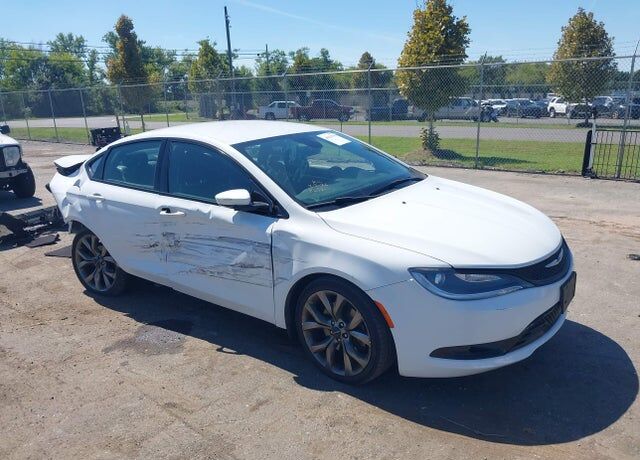 2015 CHRYSLER 200