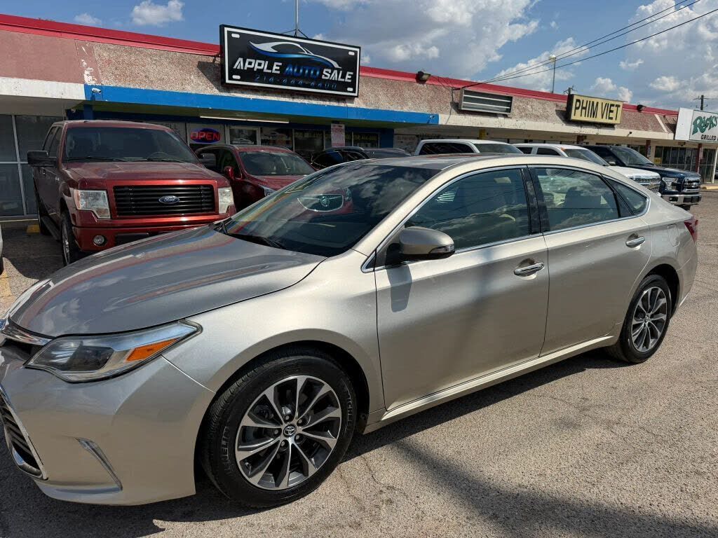 2017 TOYOTA Avalon