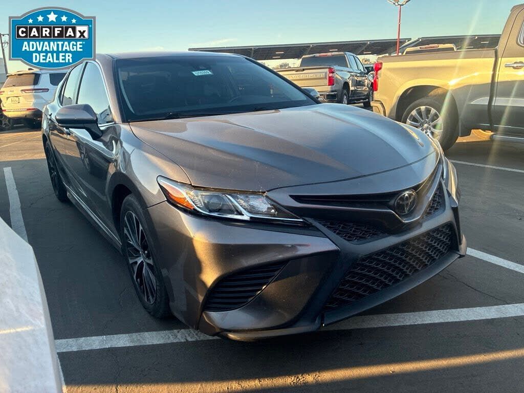 2020 TOYOTA Camry