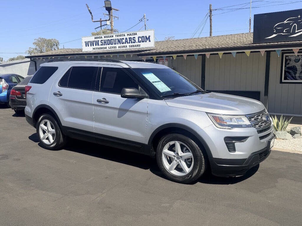 2018 FORD Explorer