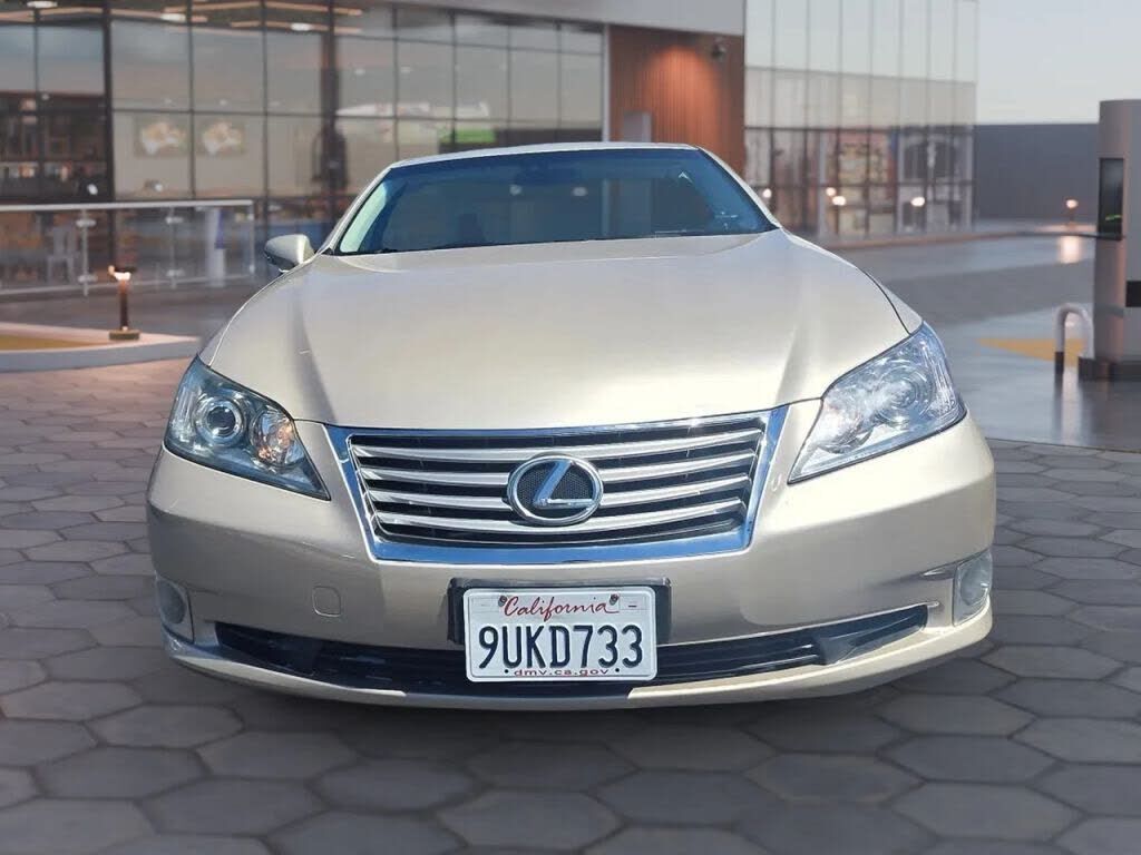 2011 LEXUS ES