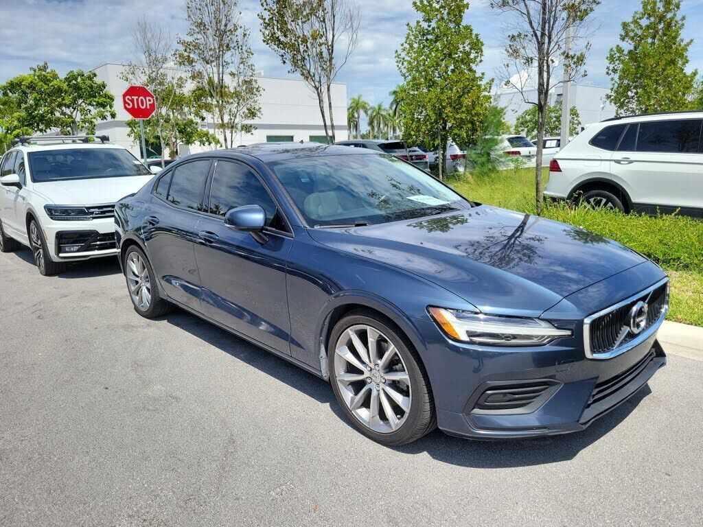 2019 VOLVO S60