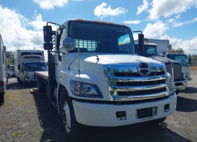 2017 HINO Conventional Type Truck