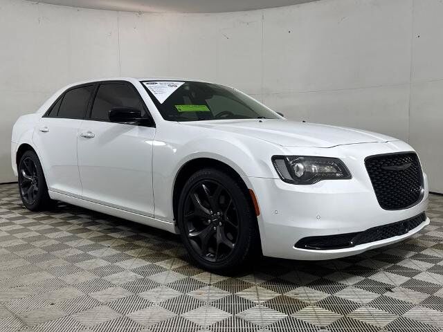 2023 CHRYSLER 300