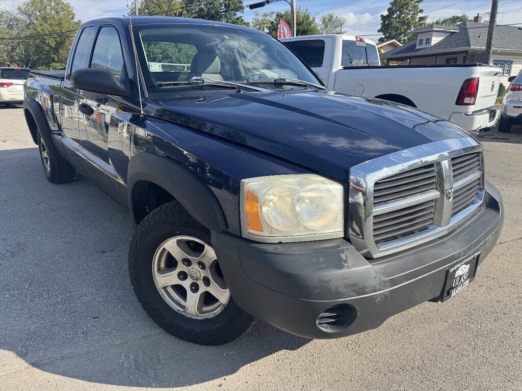 2005 DODGE Dakota