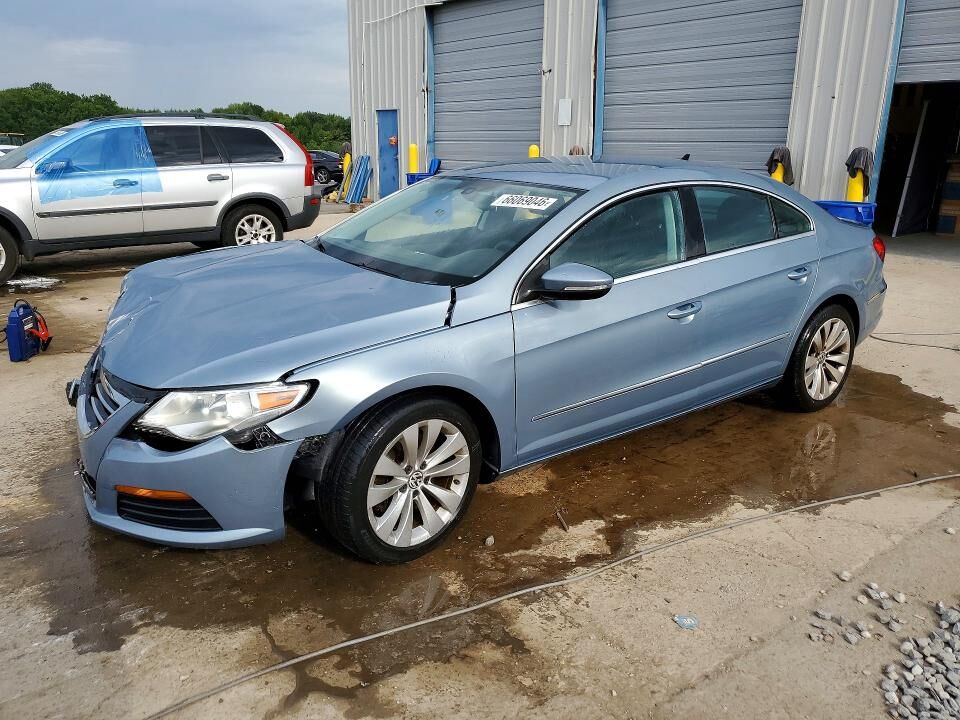 2011 VOLKSWAGEN Passat