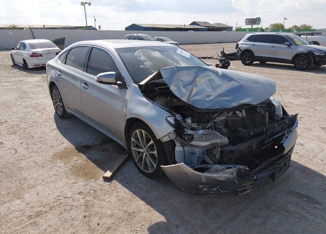 2015 TOYOTA Avalon