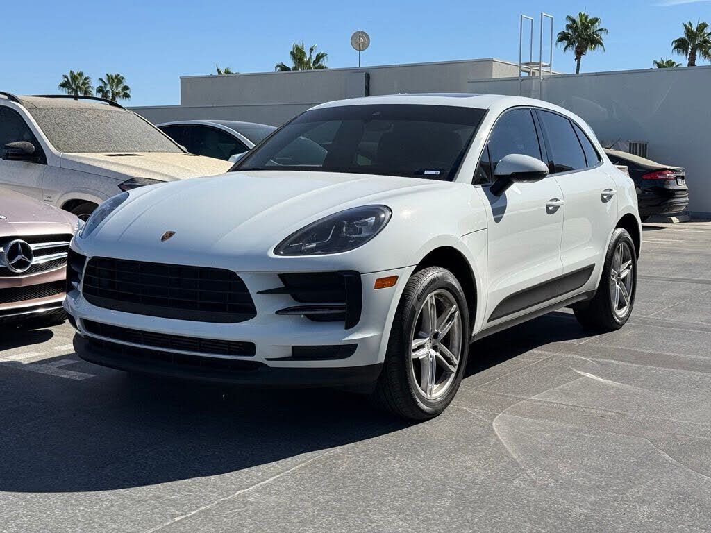 2021 PORSCHE Macan