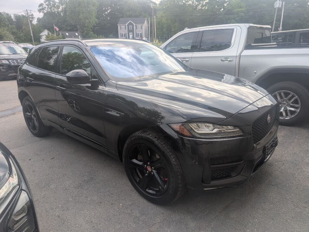 2018 JAGUAR F-Pace