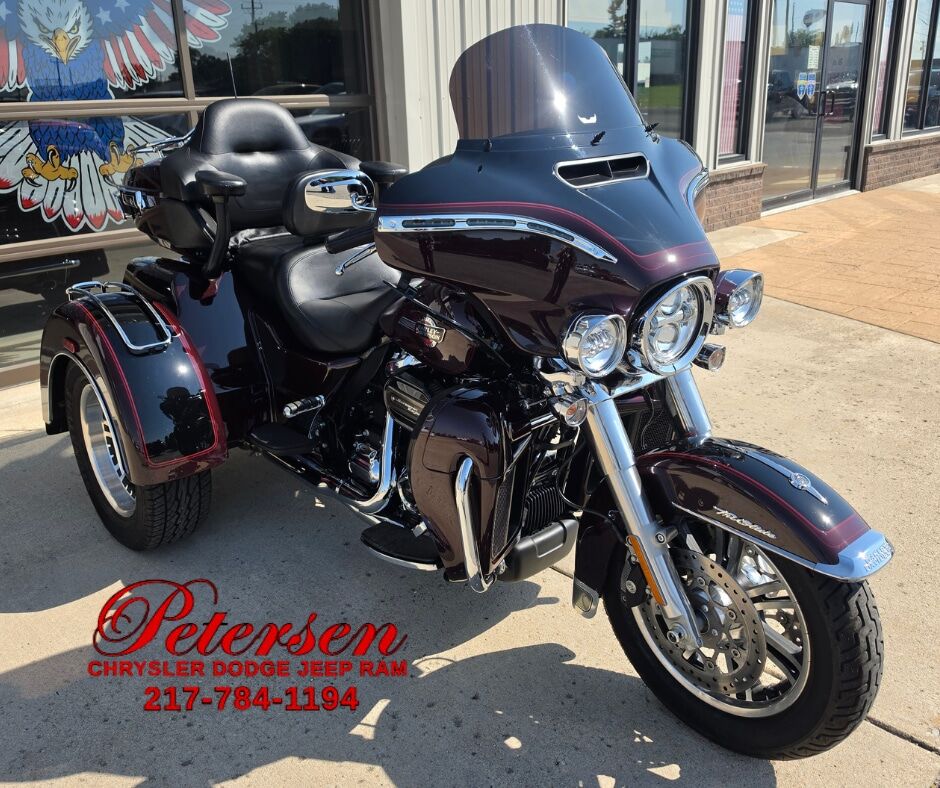2022 HARLEY DAVIDSON FLHTCUTG / Tri Glide Ultra