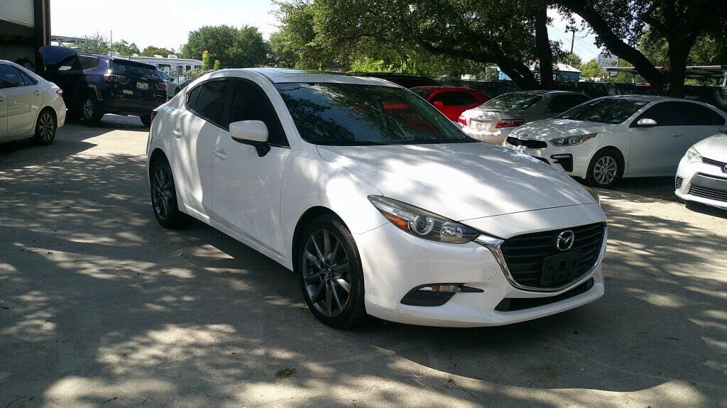 2018 MAZDA Mazda3