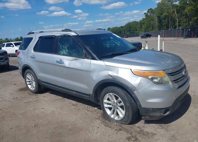 2011 FORD Explorer