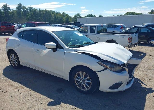 2016 MAZDA Mazda3