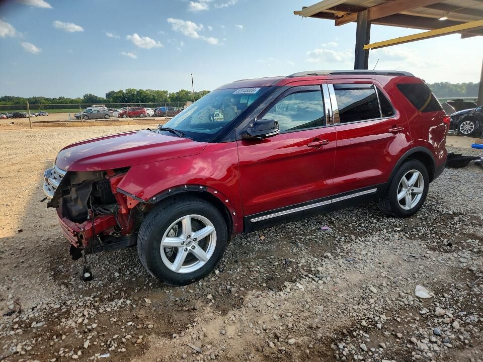 2018 FORD Explorer