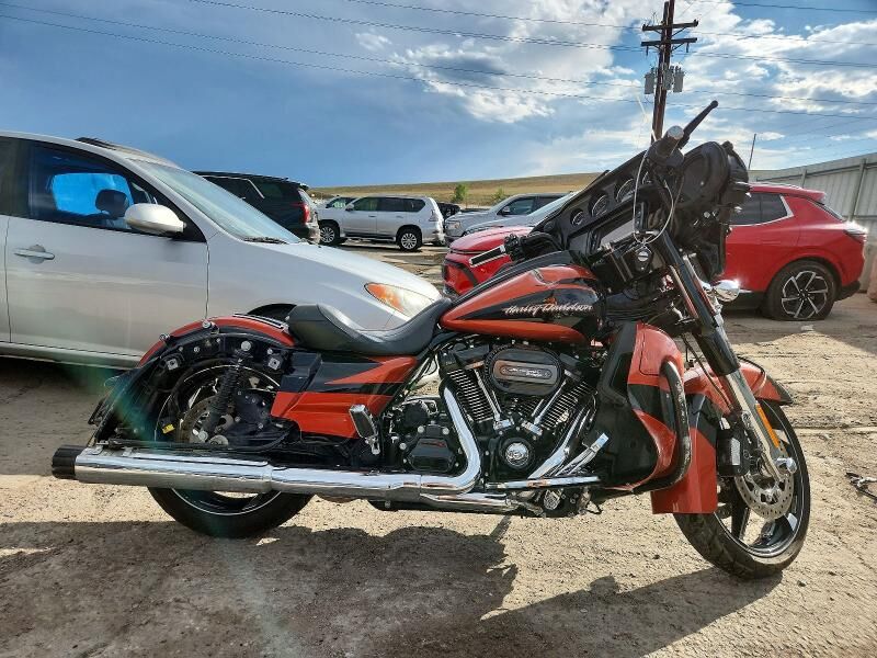 2017 HARLEY DAVIDSON FLHXSE / CVO Street Glide