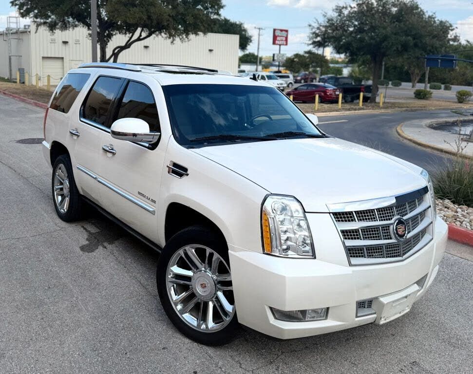 2013 CADILLAC Escalade