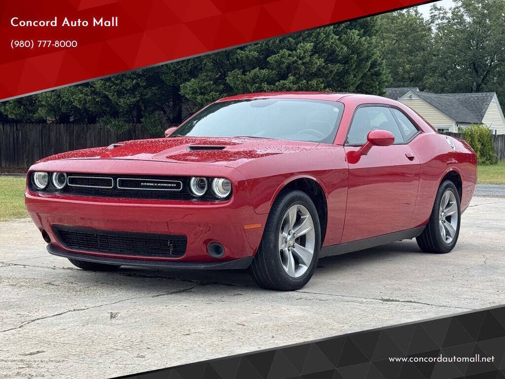 2017 DODGE Challenger