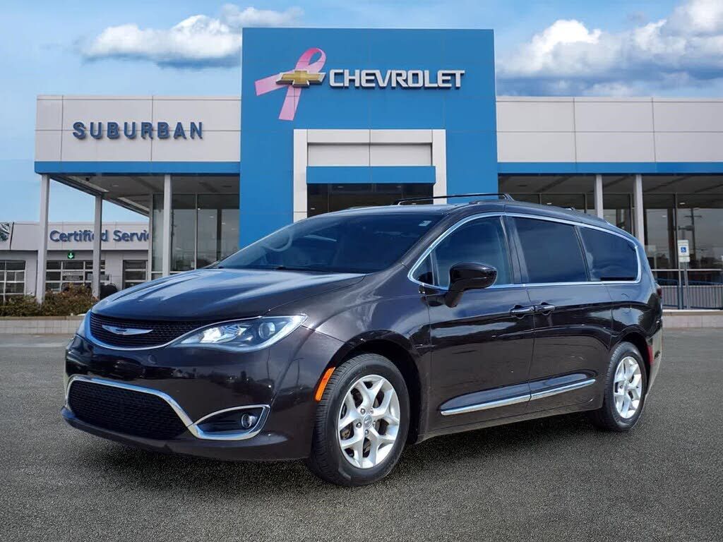2017 CHRYSLER Pacifica