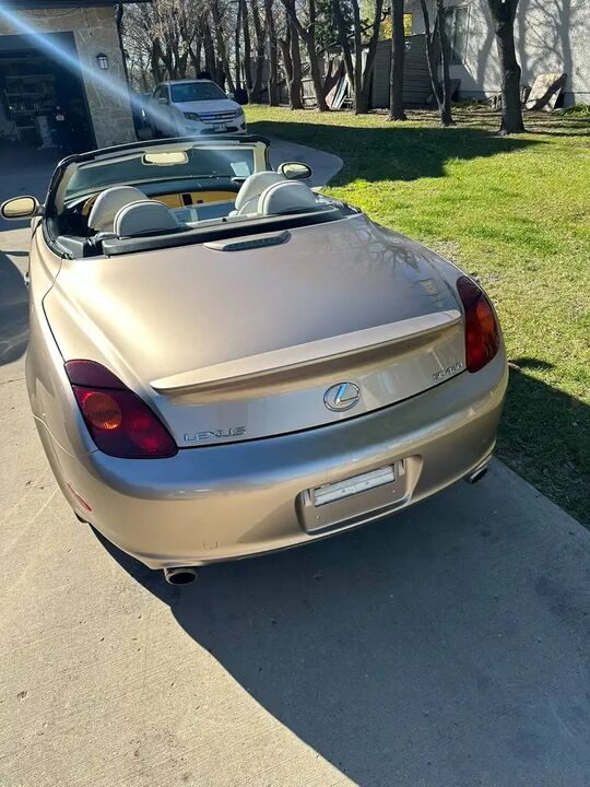 2005 Lexus SC