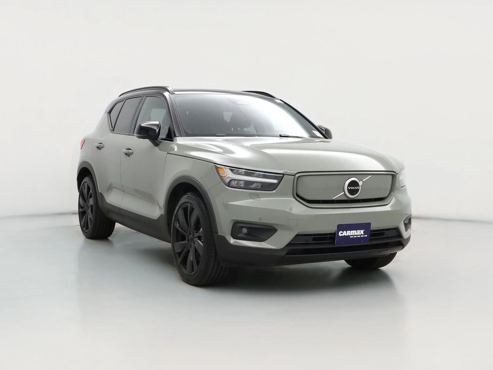 2021 VOLVO XC40