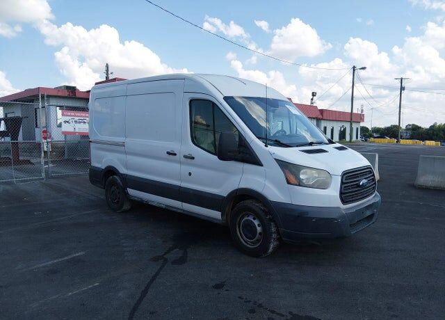 2015 FORD Transit