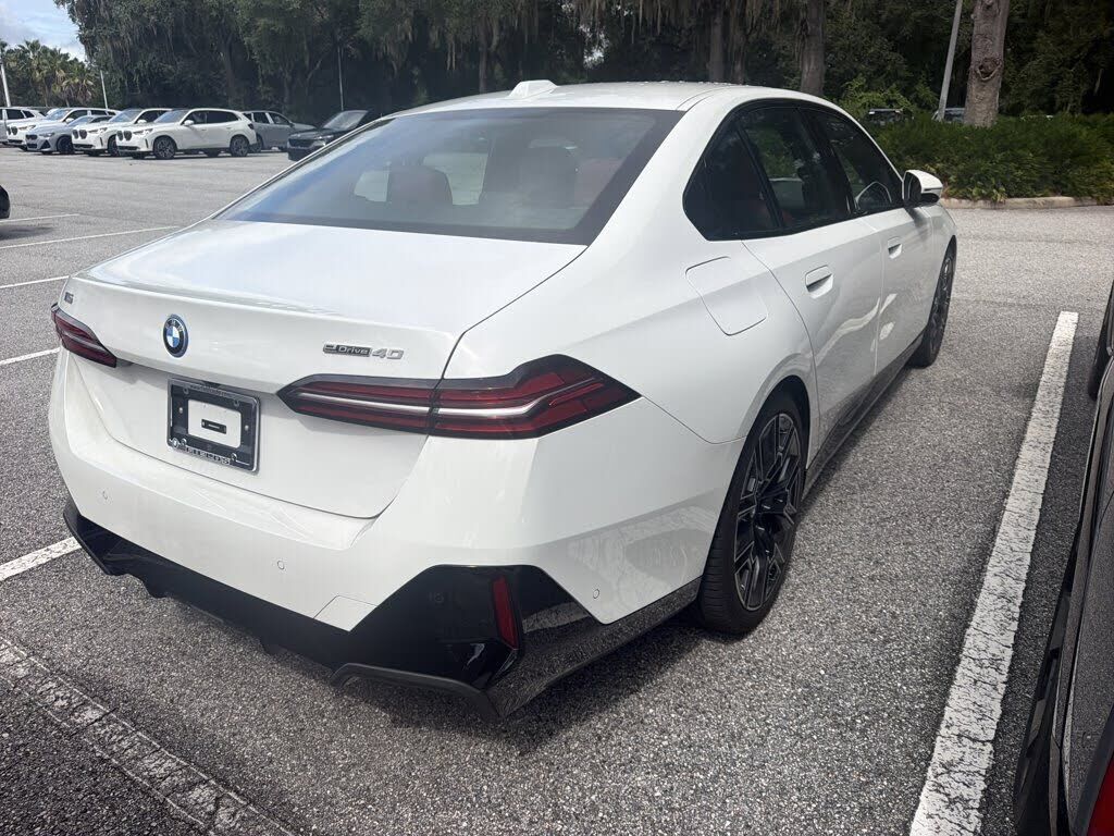 2026 BMW i5