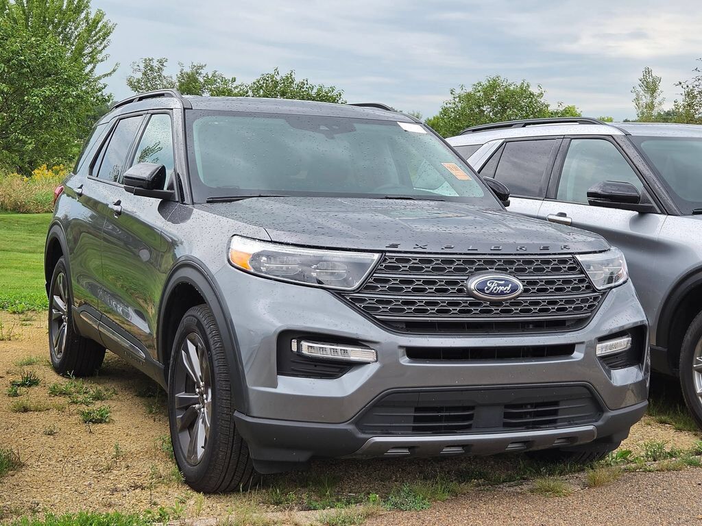 2024 FORD Explorer