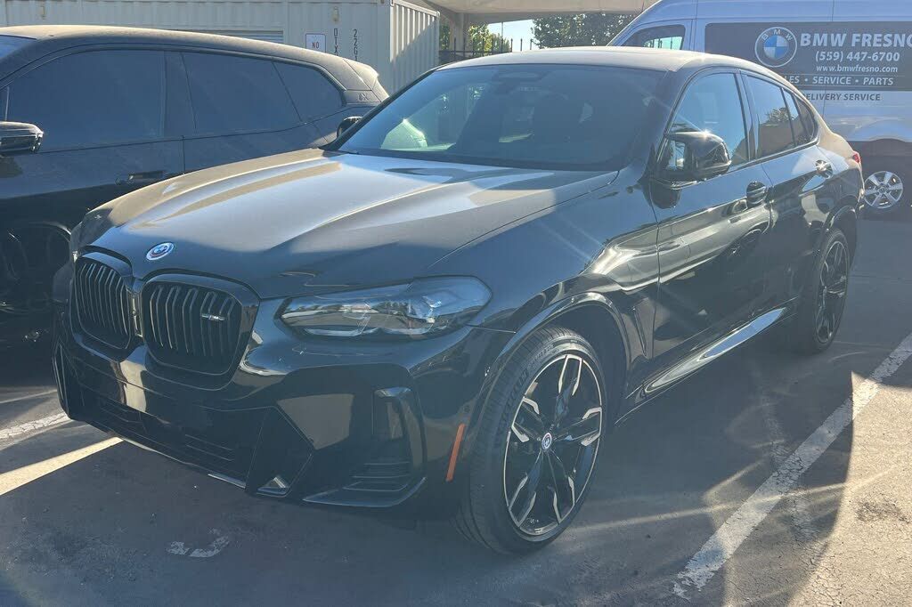 2023 BMW X4