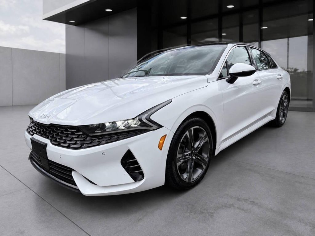 2022 KIA K5