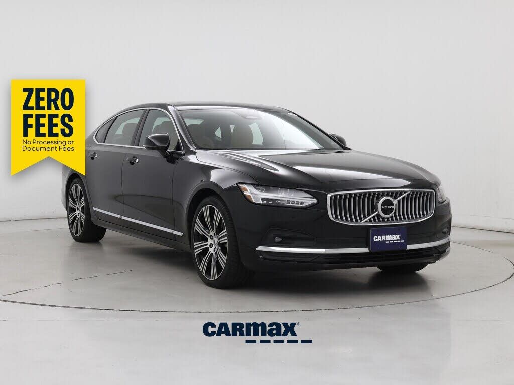 2022 VOLVO S90