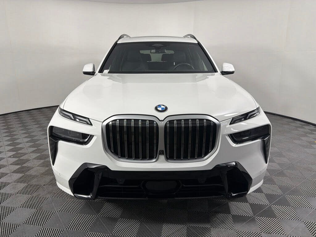 2024 BMW X7