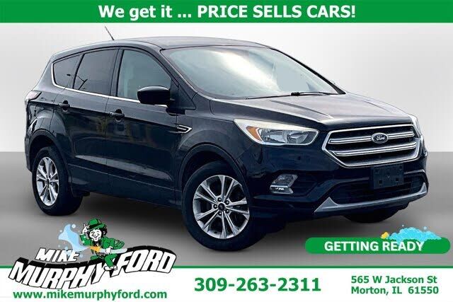 2017 FORD Escape