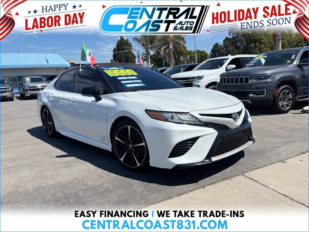 2019 TOYOTA Camry