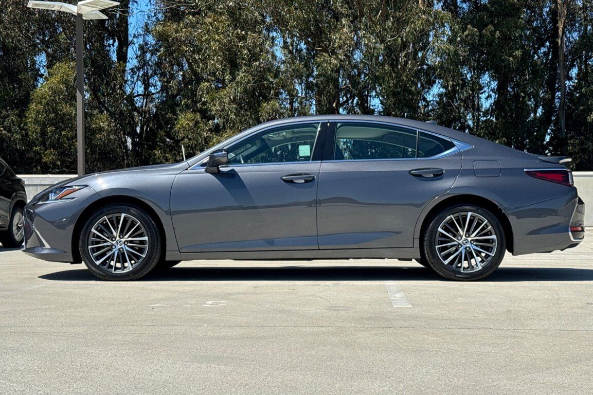 2023 Lexus ES