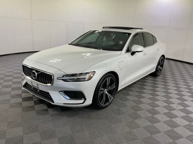 2021 VOLVO S60
