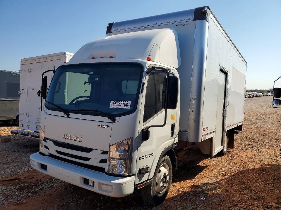 2022 ISUZU NPR-HD