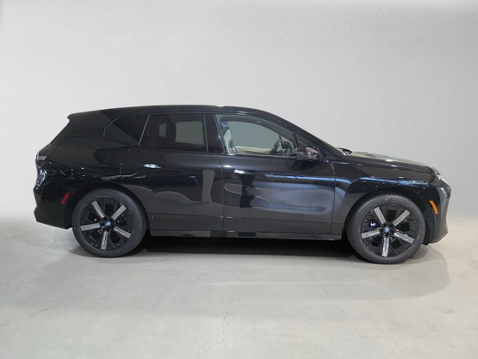 2024 BMW iX