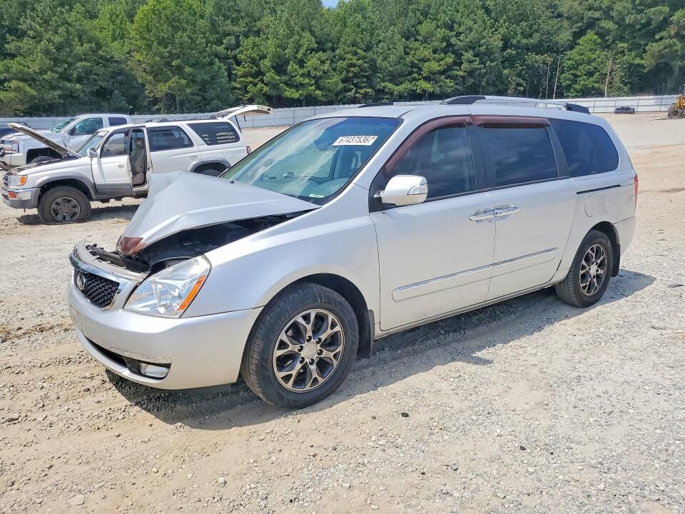2014 KIA Sedona