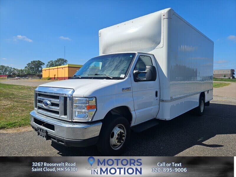 2019 FORD E-450