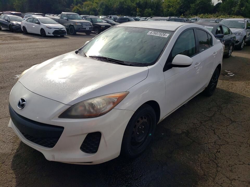2013 MAZDA Mazda3