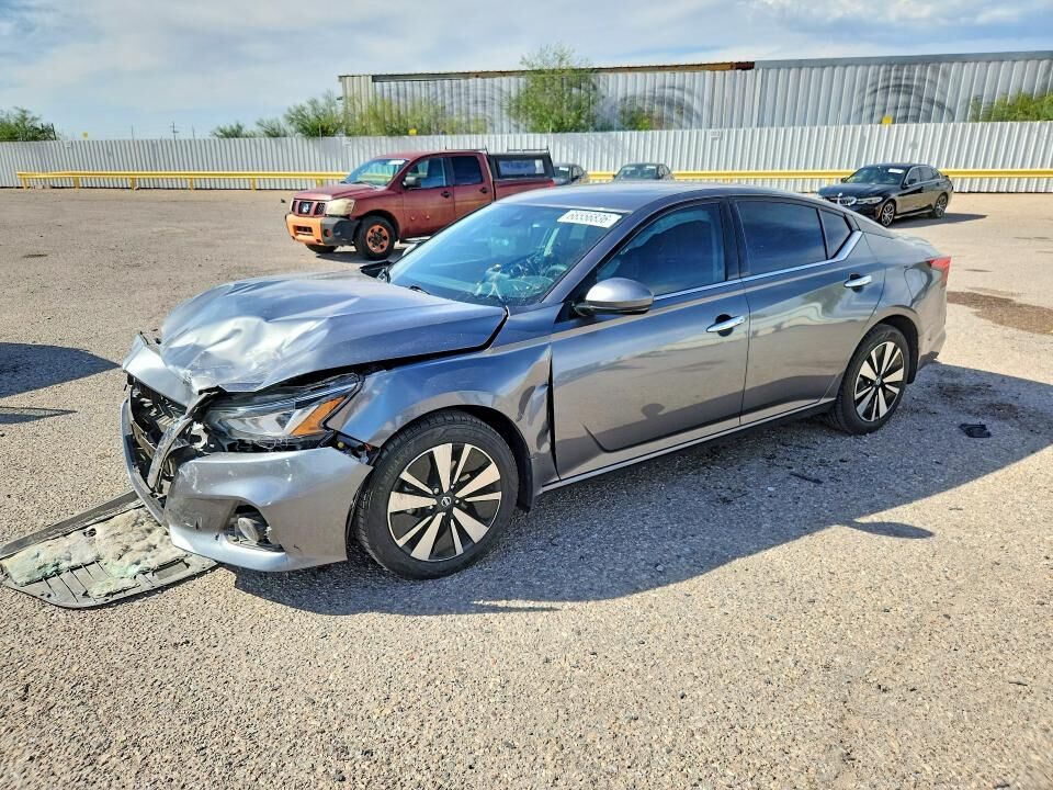 2022 NISSAN Altima