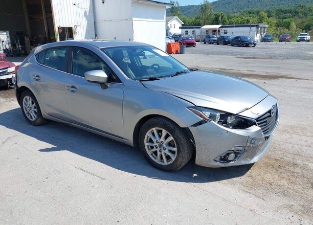 2015 MAZDA Mazda3