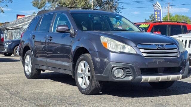 2014 SUBARU Outback