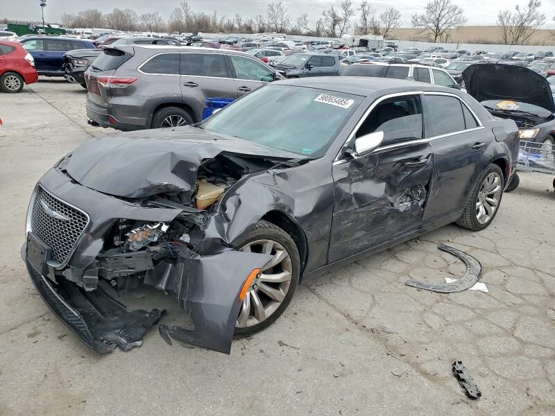 2018 CHRYSLER 300