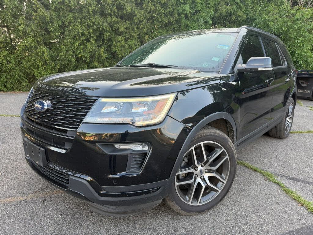 2018 FORD Explorer