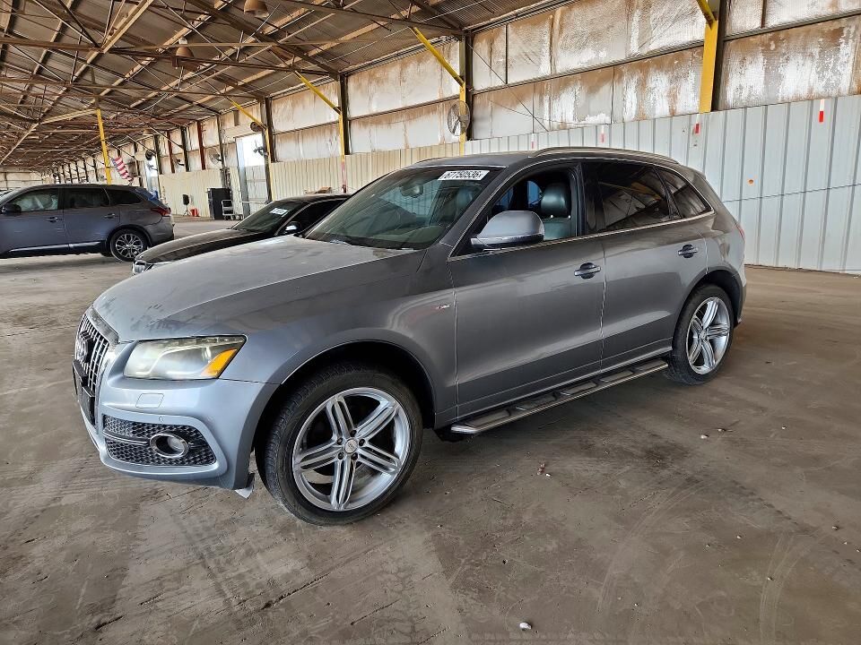 2010 AUDI Q5