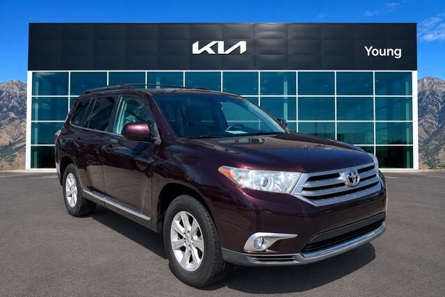 2011 TOYOTA Highlander